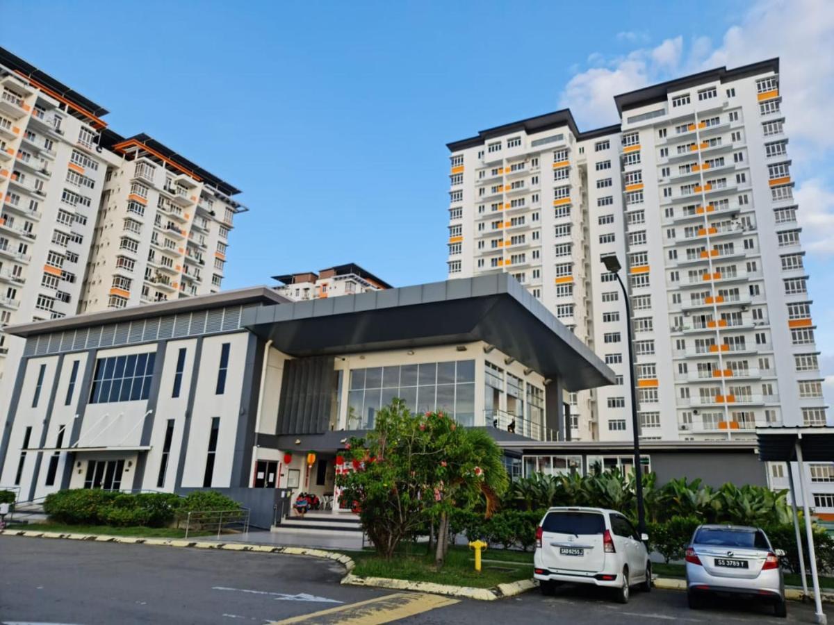 Rhr Deluxe Guesthouse Kinarut Papar Sabah - Pool View Екстер'єр фото